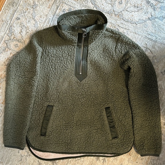 Abercrombie & Fitch Tops - Abercrombie & Fitch Olive Green Shearling Sweatshirt